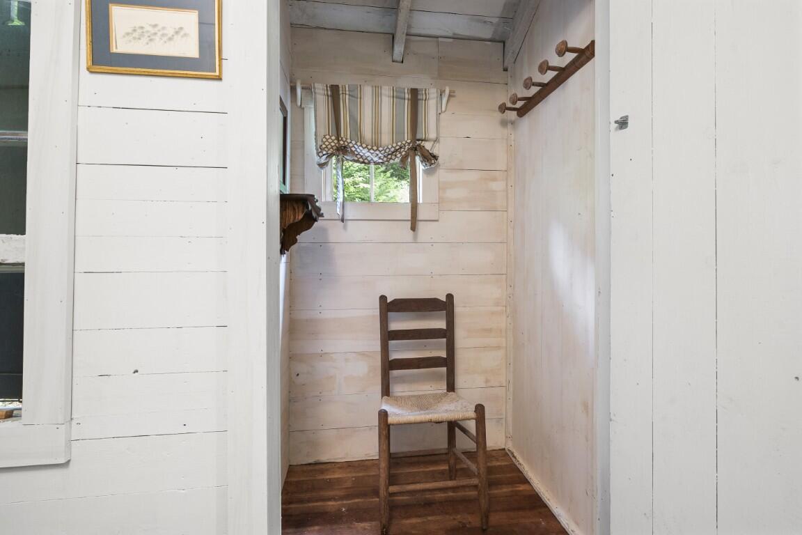 5 Massachusetts Avenue Boothbay ME 04544