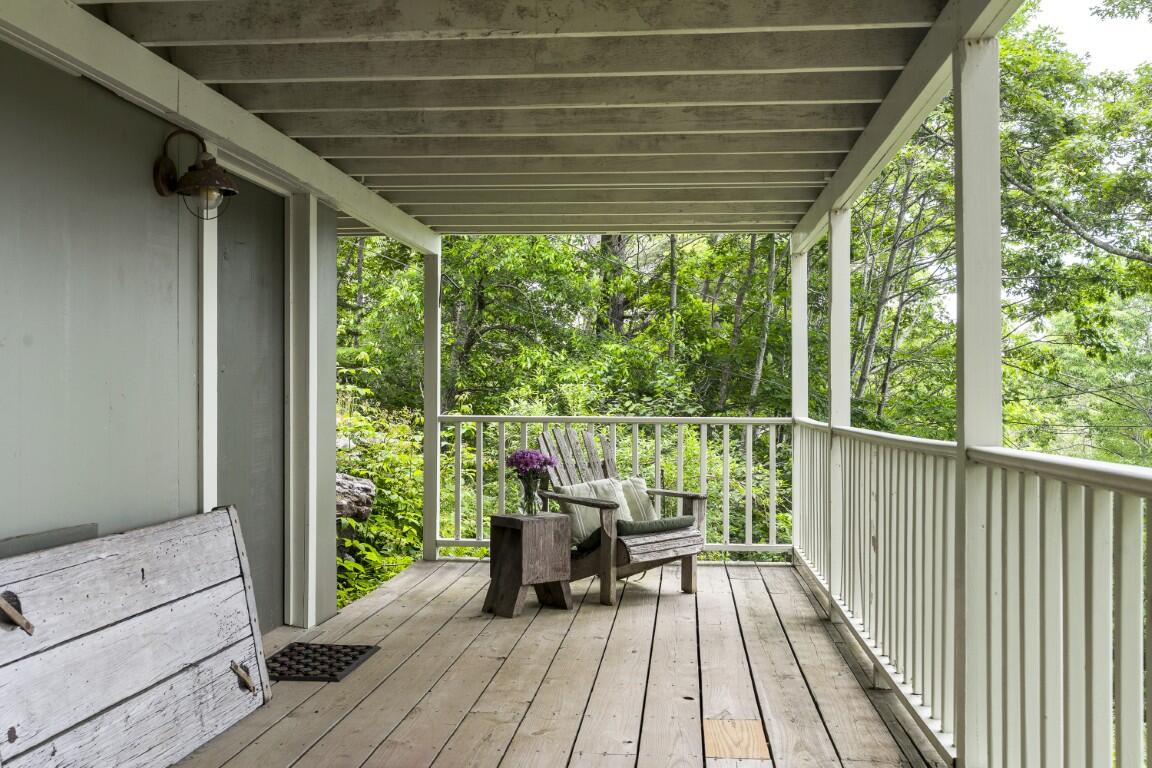 5 Massachusetts Avenue Boothbay ME 04544