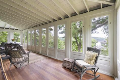 5 Massachusetts Avenue Boothbay ME 04544