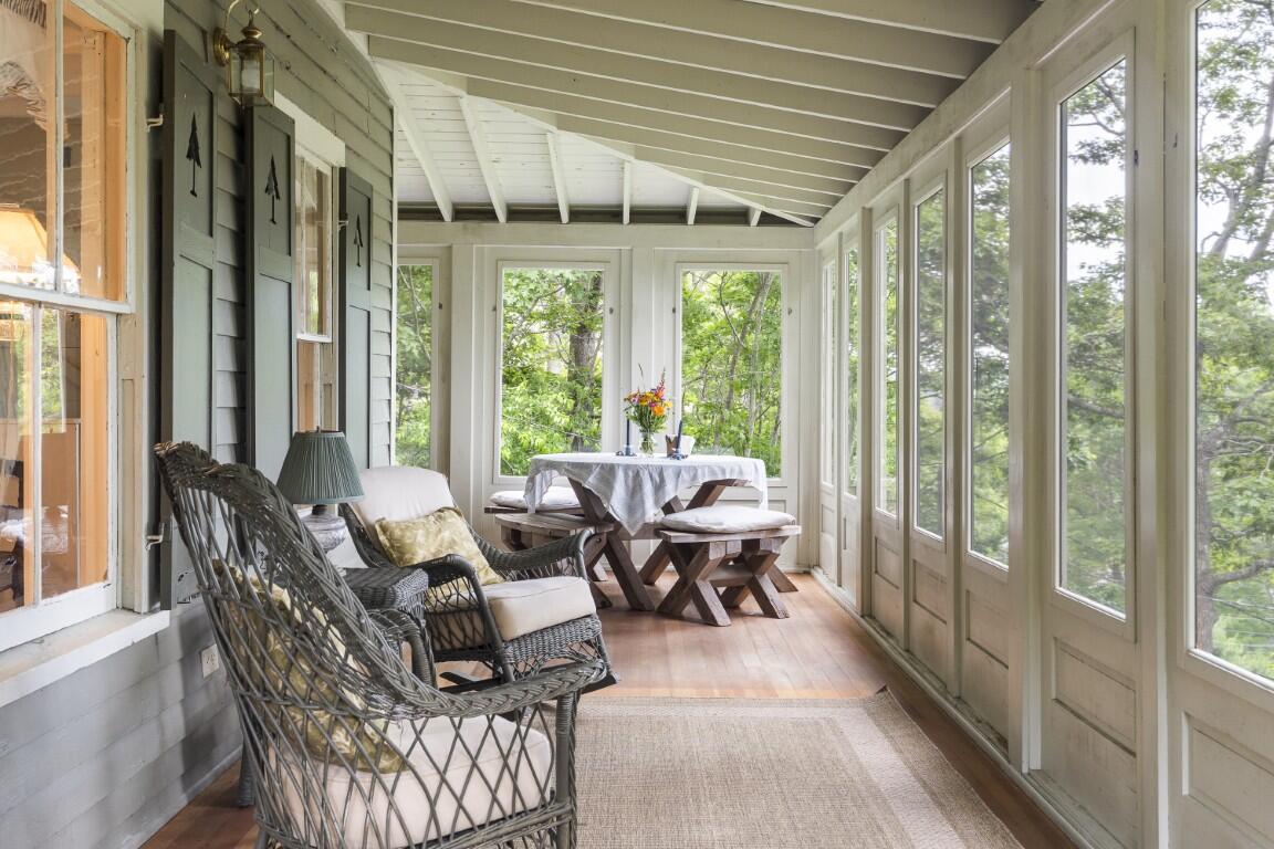 5 Massachusetts Avenue Boothbay ME 04544