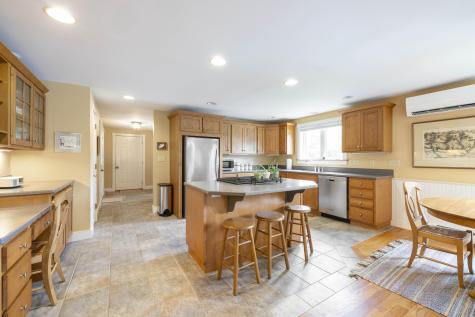 165 Emmons Road Kennebunk ME 04043