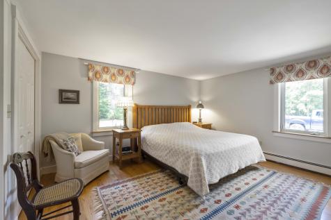 165 Emmons Road Kennebunk ME 04043