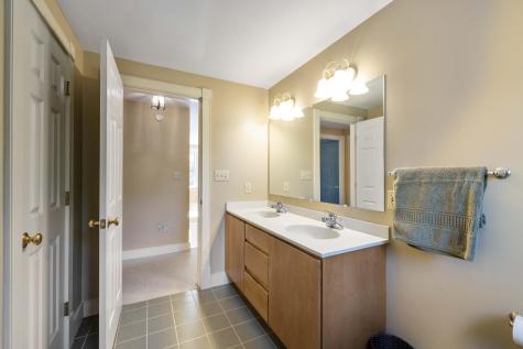 165 Emmons Road Kennebunk ME 04043