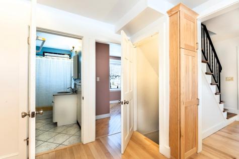 27 Pleasant Hill Road Falmouth ME 04105