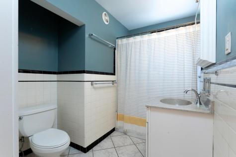 27 Pleasant Hill Road Falmouth ME 04105