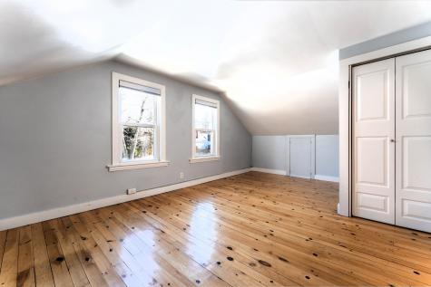 27 Pleasant Hill Road Falmouth ME 04105