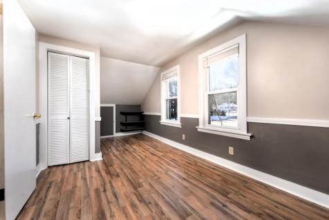 27 Pleasant Hill Road Falmouth ME 04105