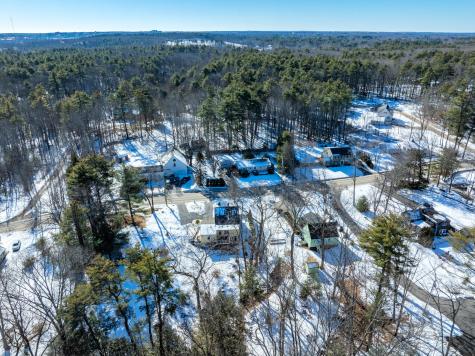 27 Pleasant Hill Road Falmouth ME 04105