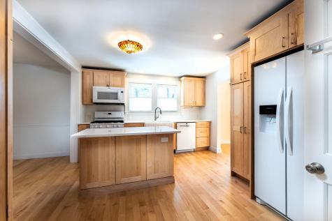 27 Pleasant Hill Road Falmouth ME 04105