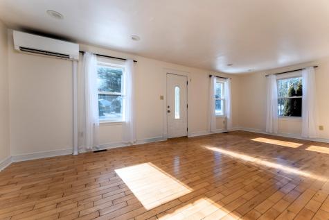 27 Pleasant Hill Road Falmouth ME 04105