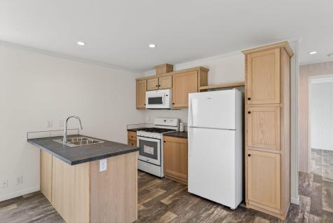 6 New England Avenue Oakland ME 04967