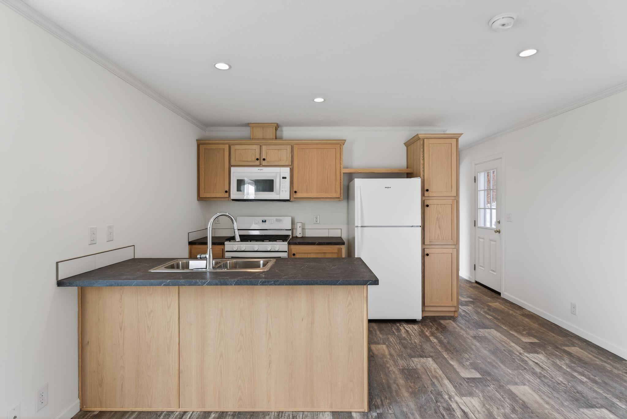 6 New England Avenue Oakland ME 04967