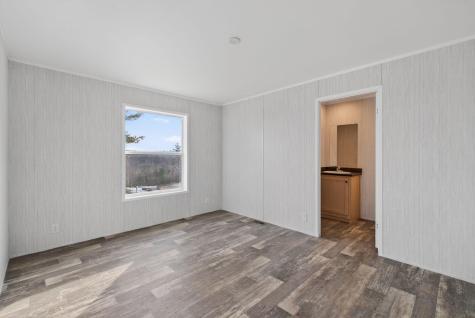 6 New England Avenue Oakland ME 04967