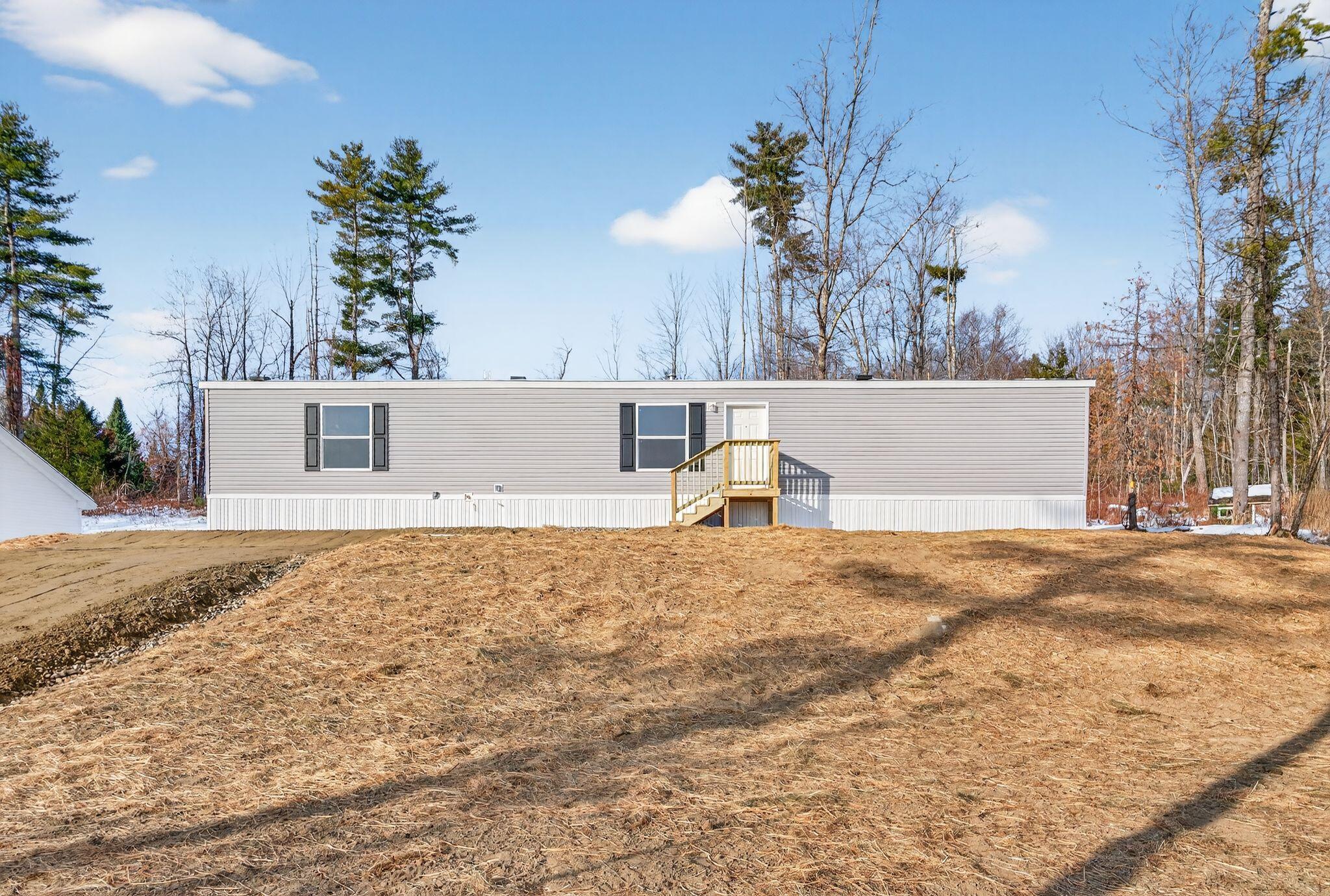 6 New England Avenue Oakland ME 04967