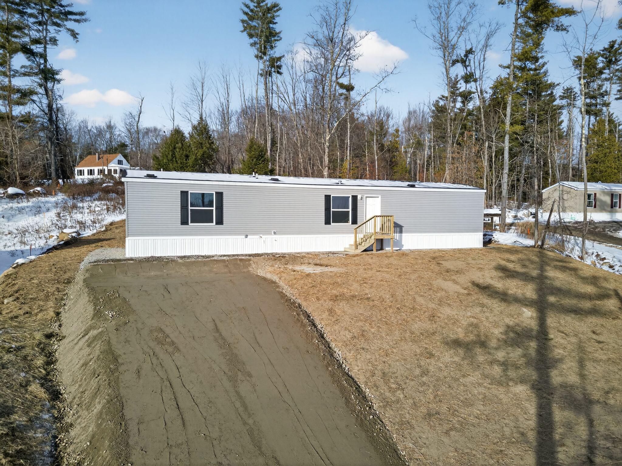 6 New England Avenue Oakland ME 04967