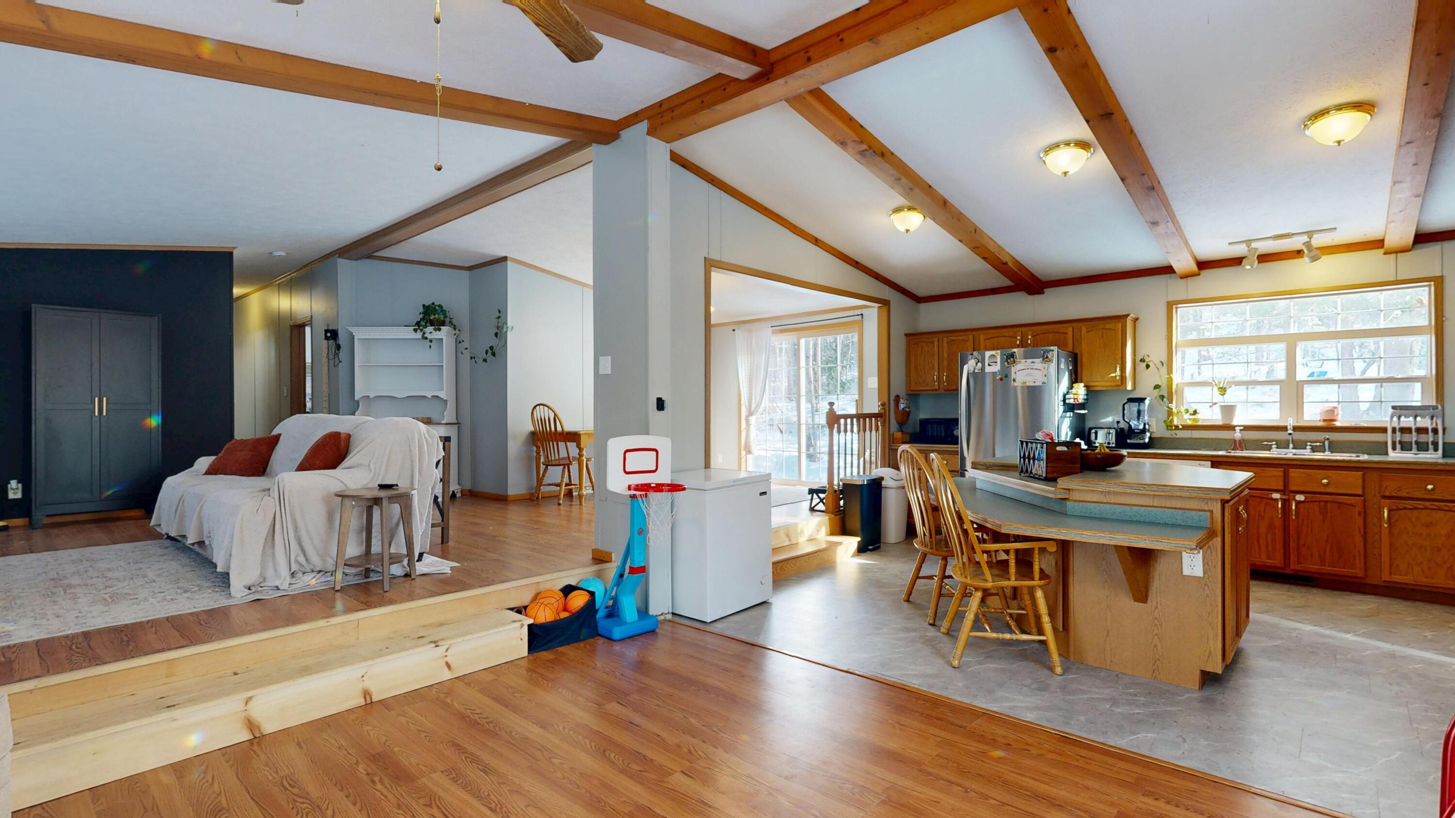 10 Smart Lane Monmouth ME 04259