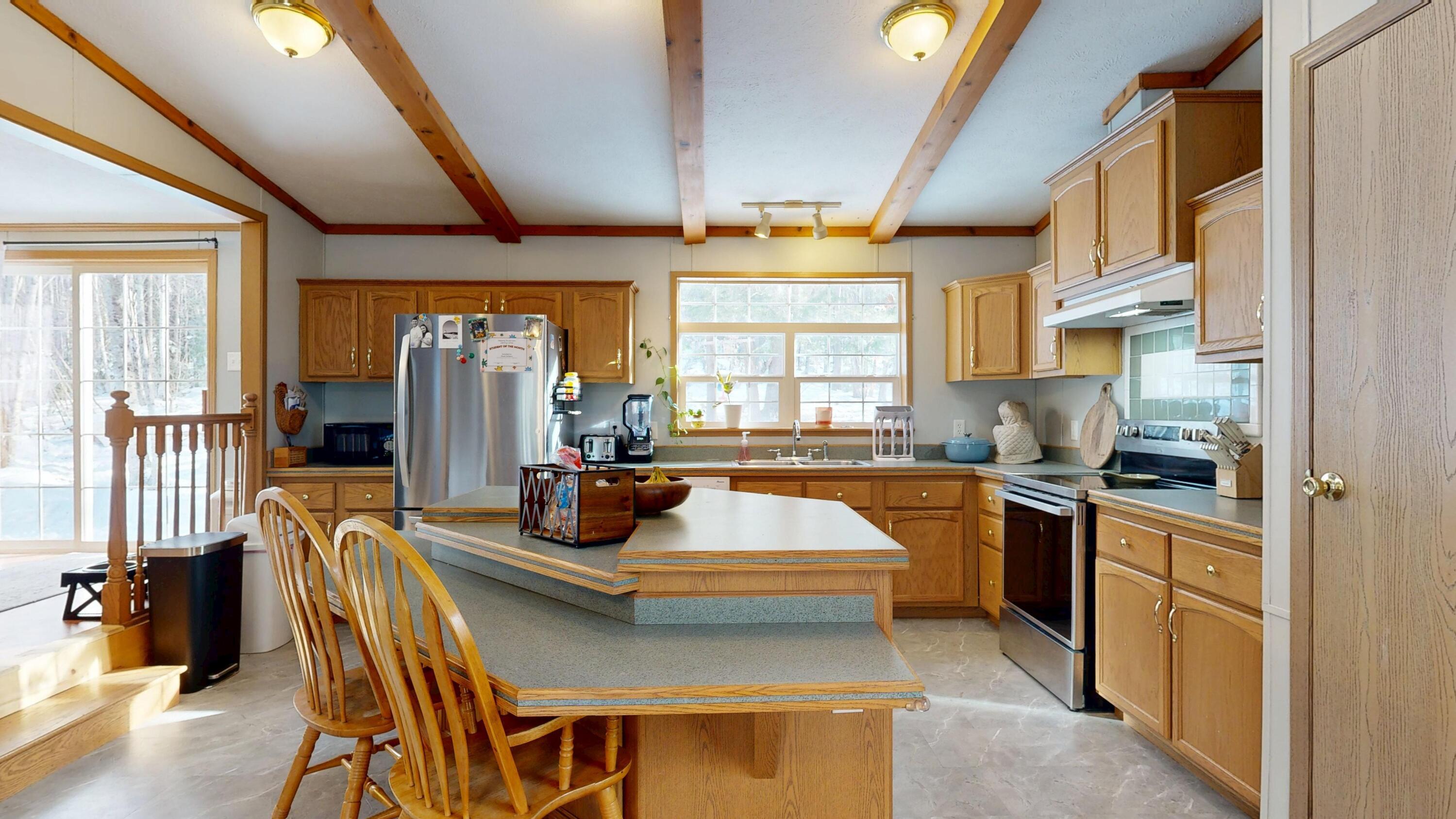 10 Smart Lane Monmouth ME 04259