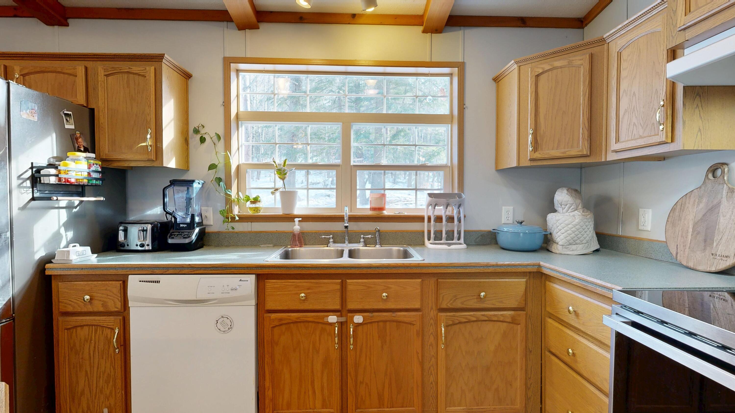 10 Smart Lane Monmouth ME 04259