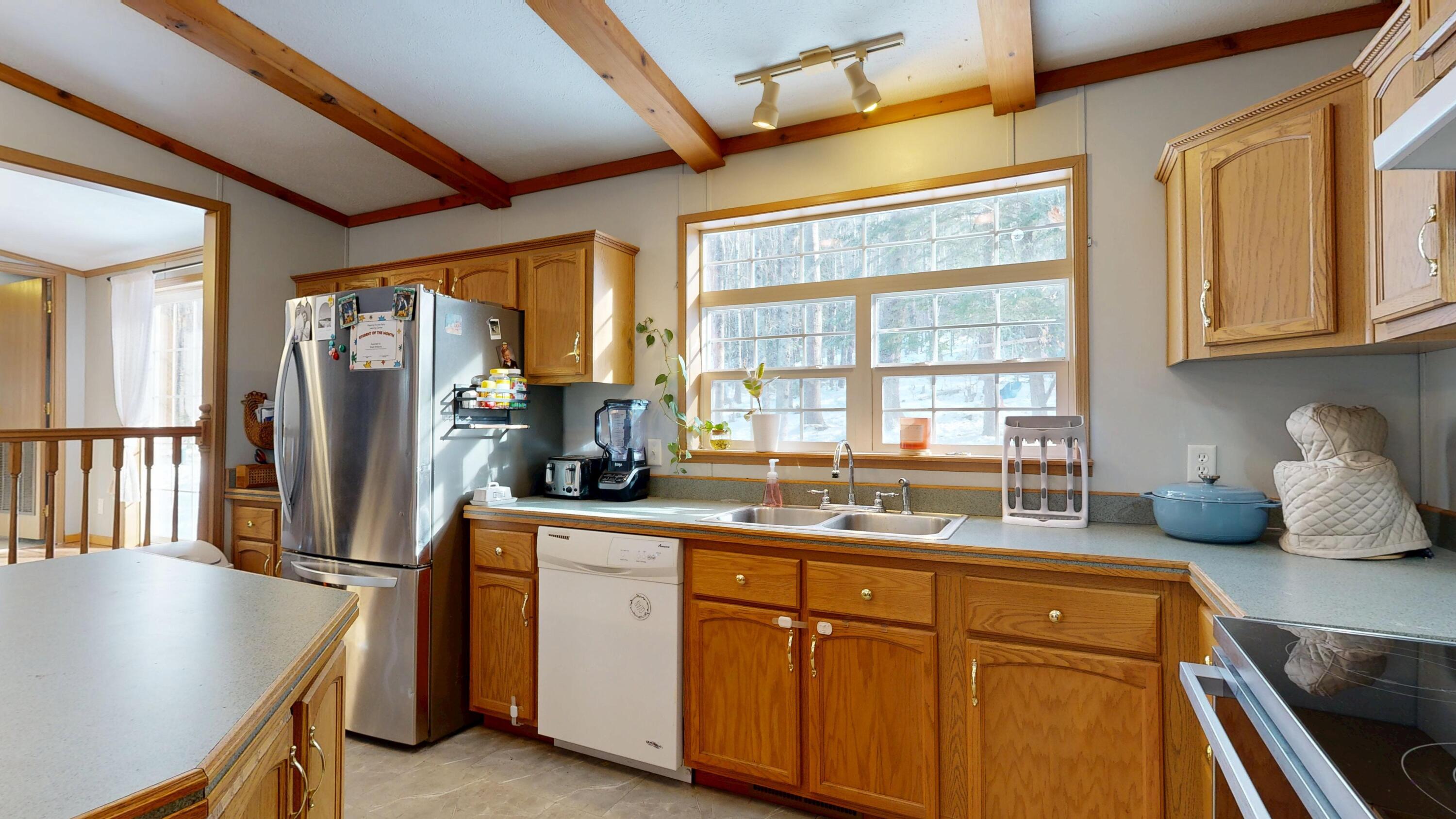 10 Smart Lane Monmouth ME 04259