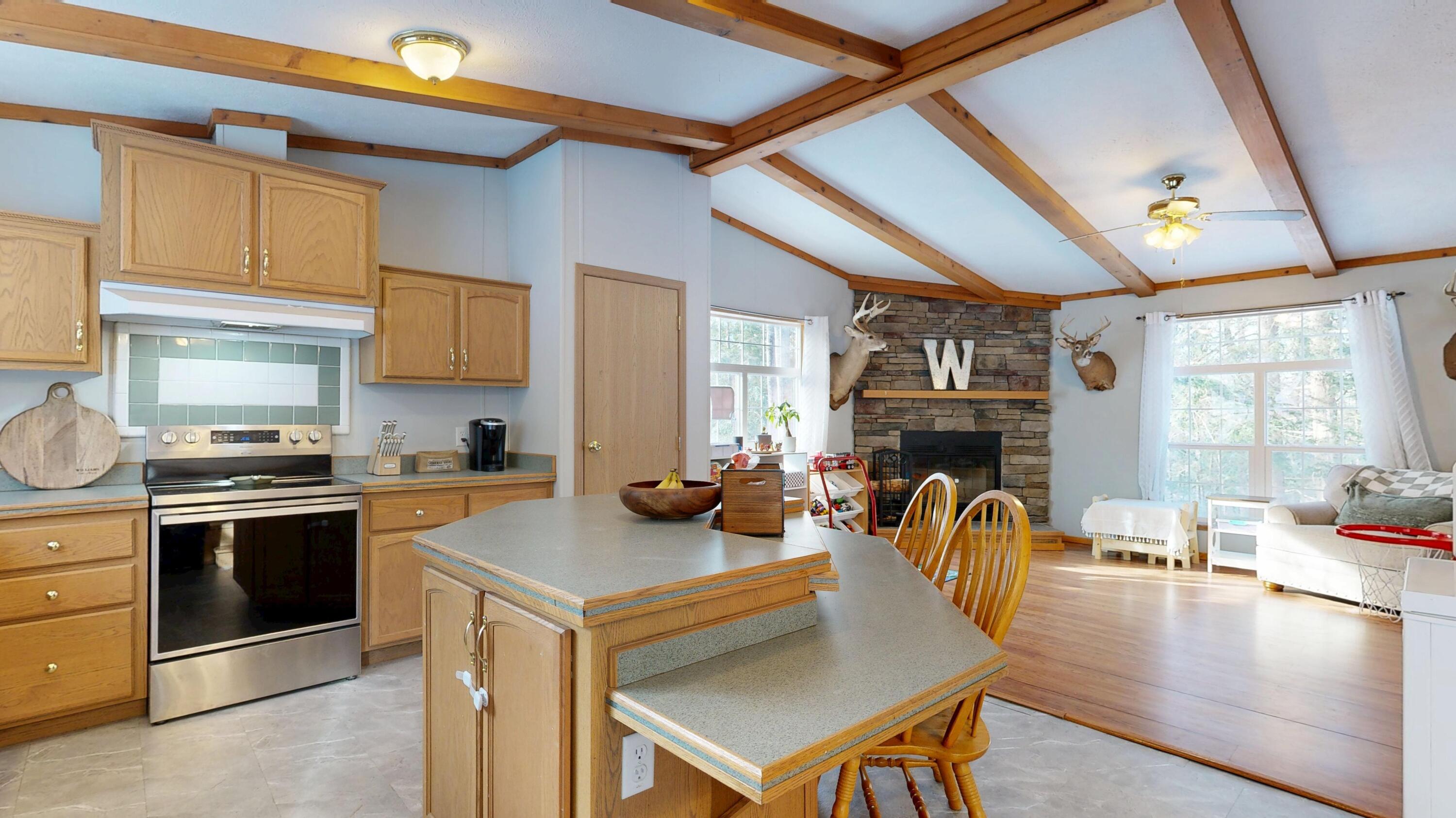 10 Smart Lane Monmouth ME 04259
