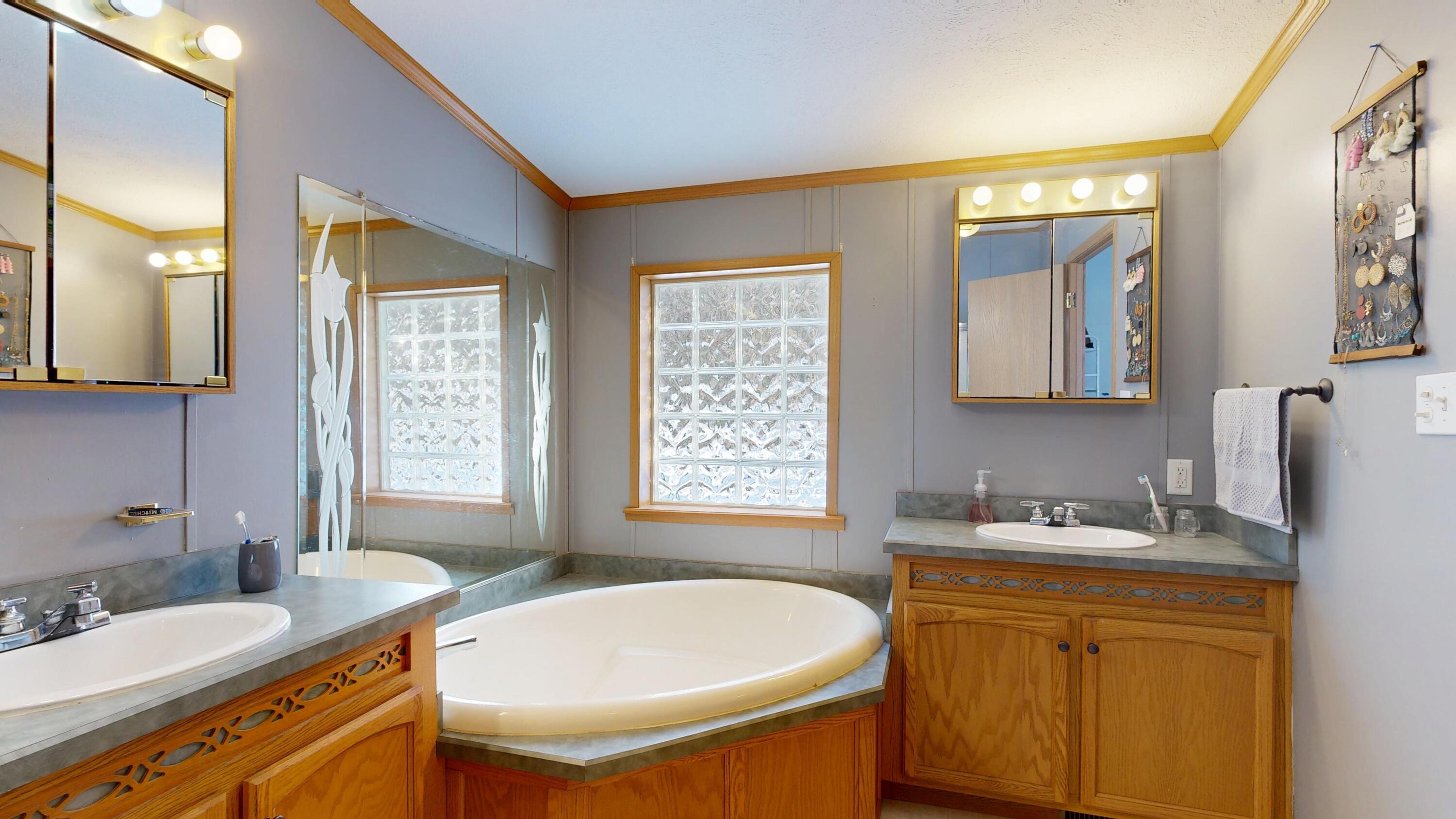 10 Smart Lane Monmouth ME 04259