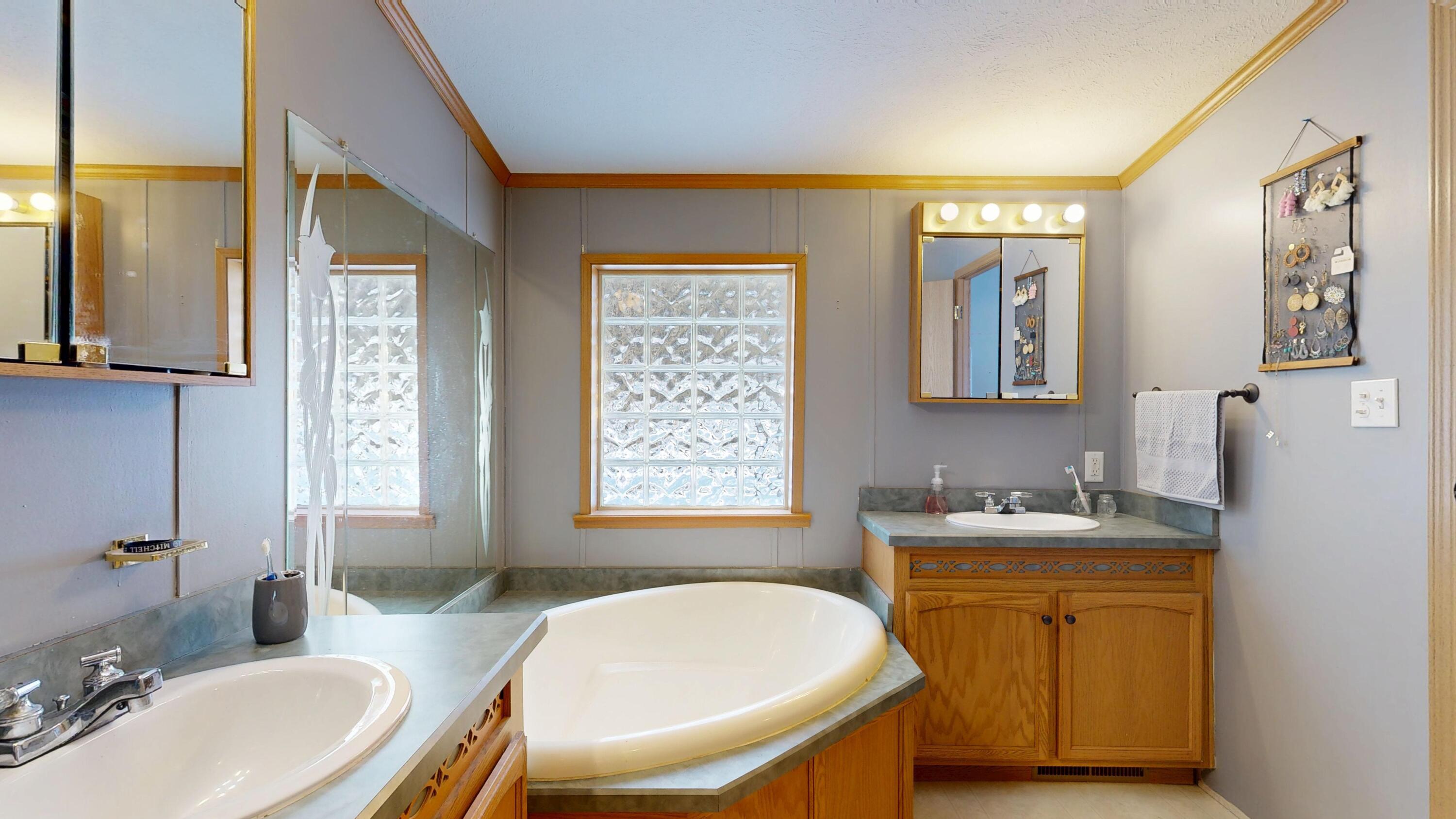 10 Smart Lane Monmouth ME 04259