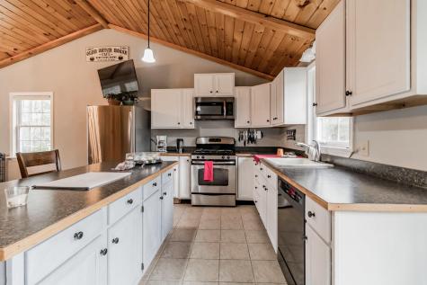 106 Fernald Road Poland ME 04274