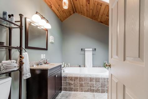 106 Fernald Road Poland ME 04274