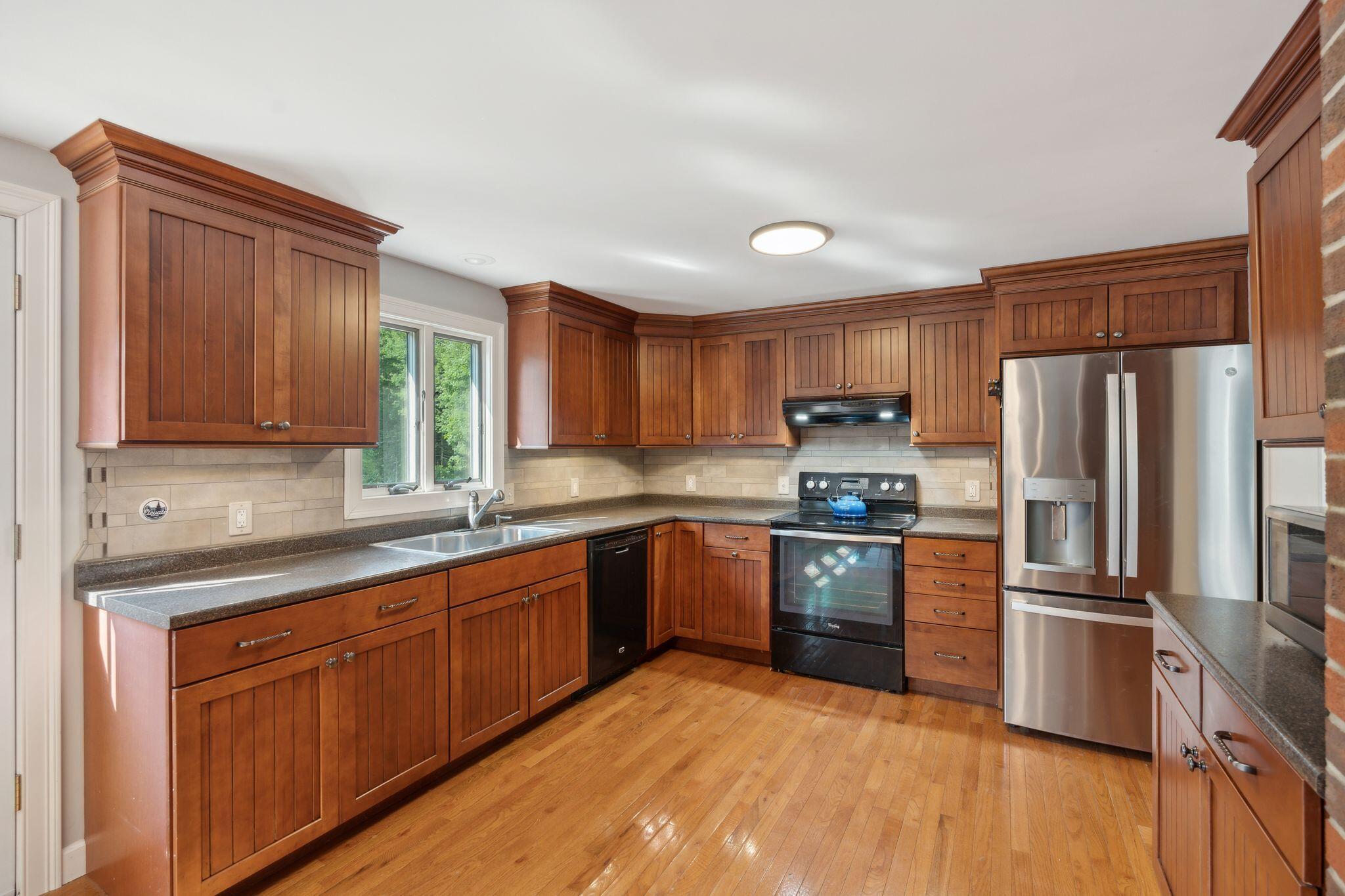 9 Penwood Circle Cape Elizabeth ME 04107