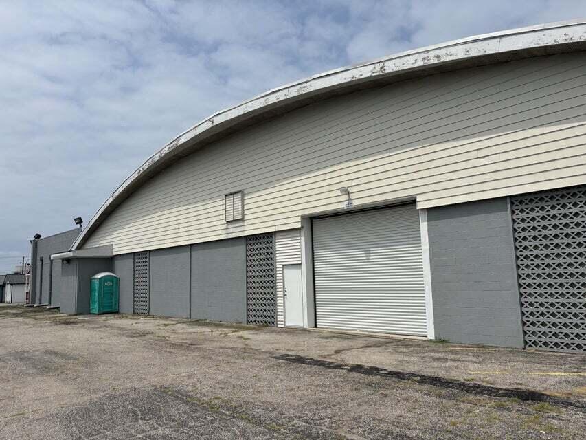 2305 Michigan 139 Benton Harbor MI 49022