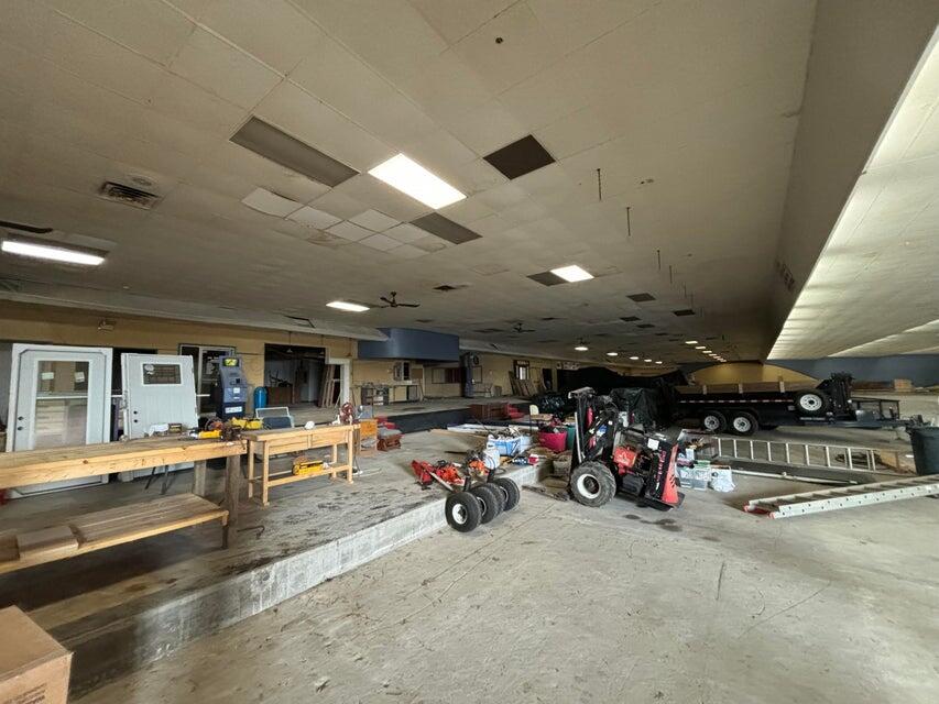 2305 Michigan 139 Benton Harbor MI 49022