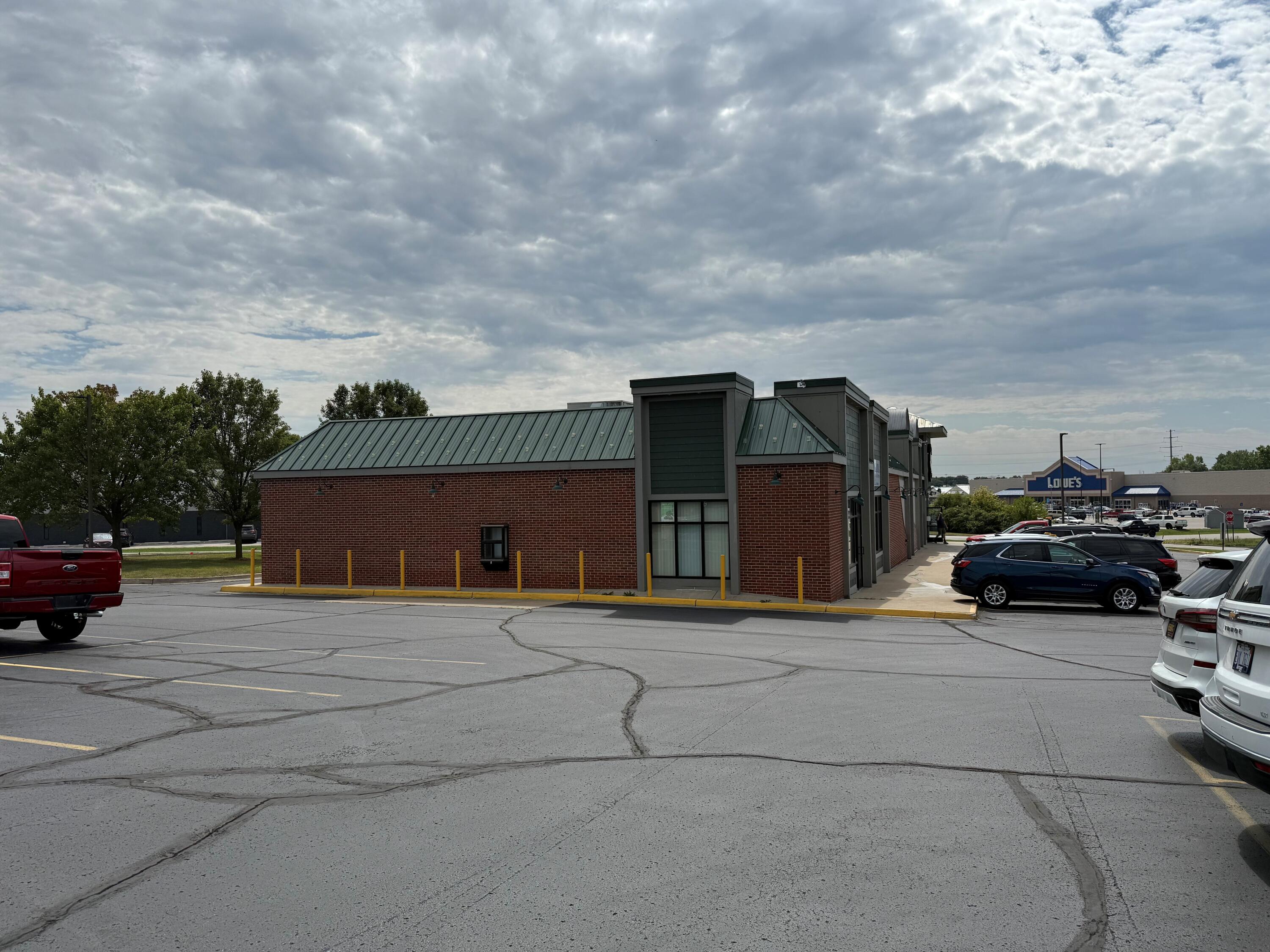 1964 Mall Place Benton Harbor MI 49022