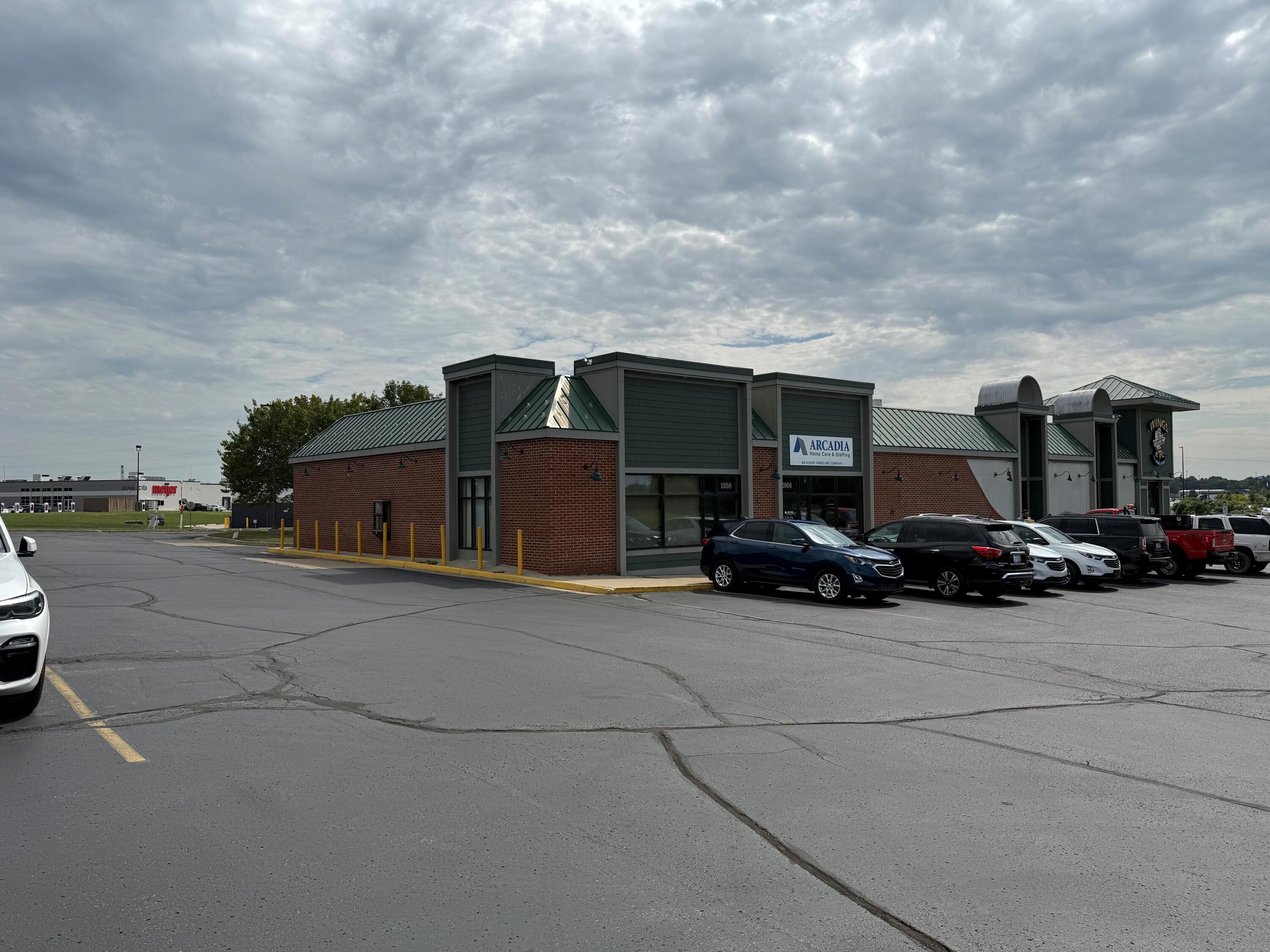 1964 Mall Place Benton Harbor MI 49022