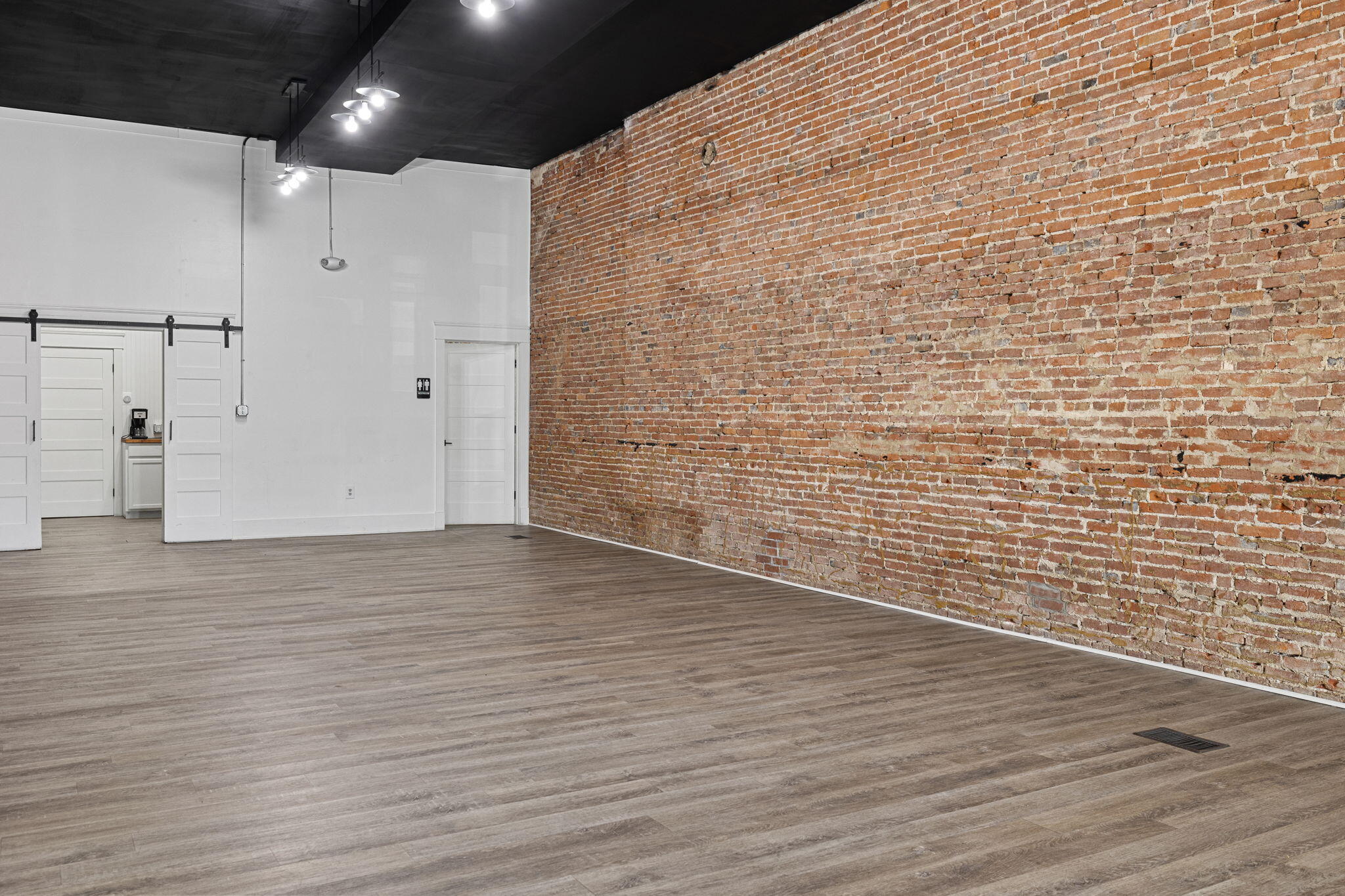 105 E Main Street Niles MI 49120