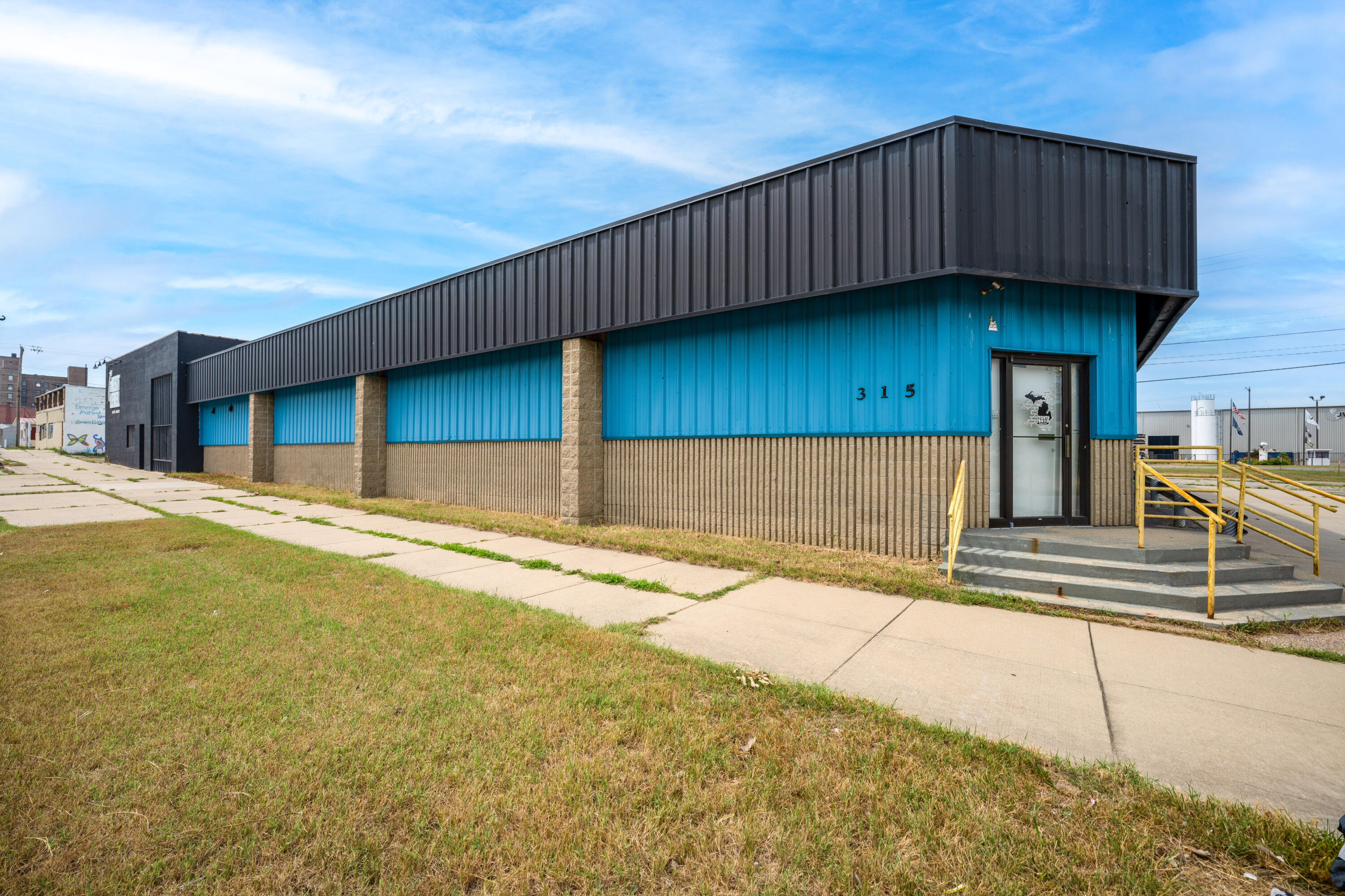 315-323 E Main Street Benton Harbor MI 49022