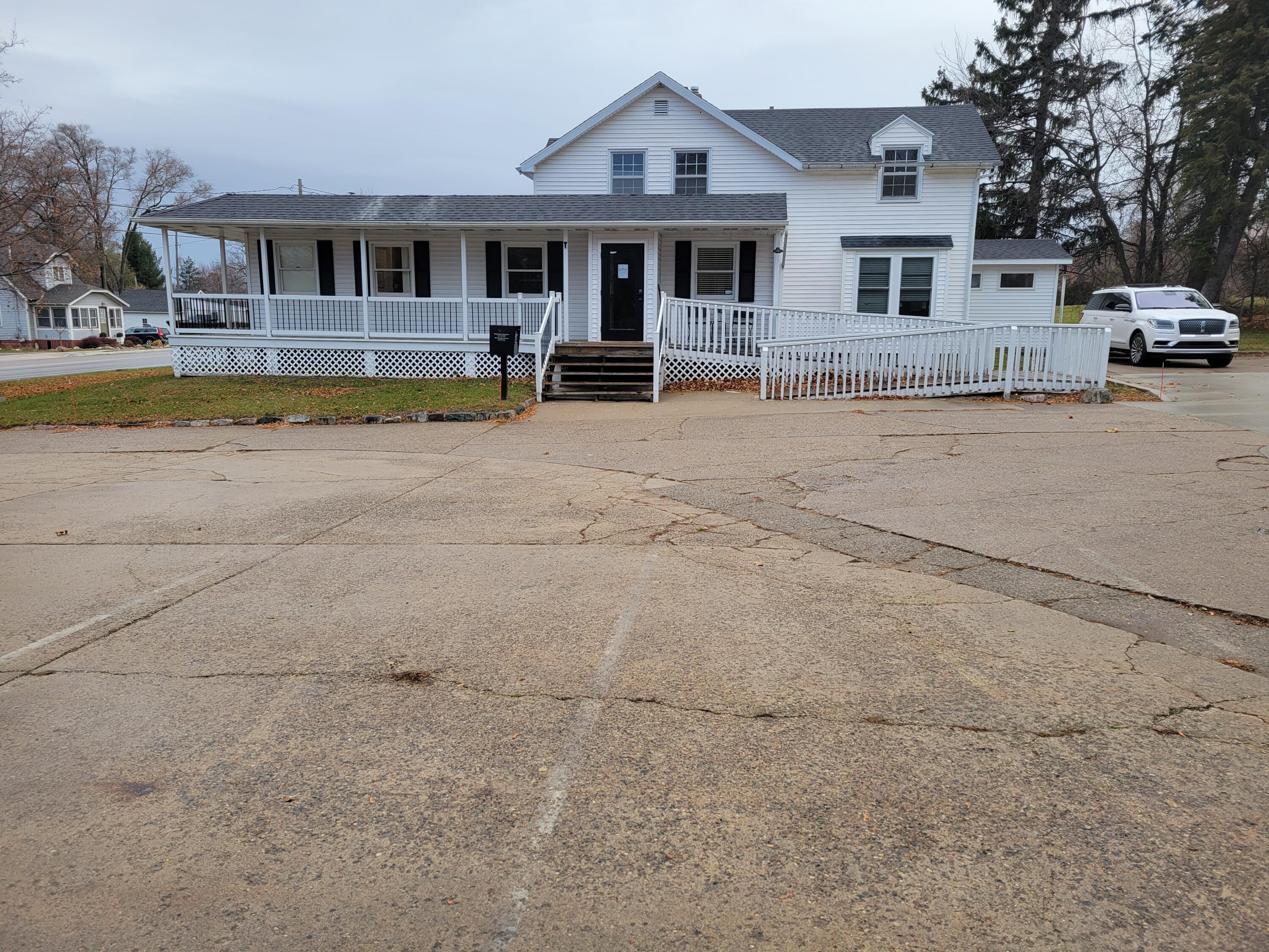 350 Northland Drive NE Rockford MI 49341