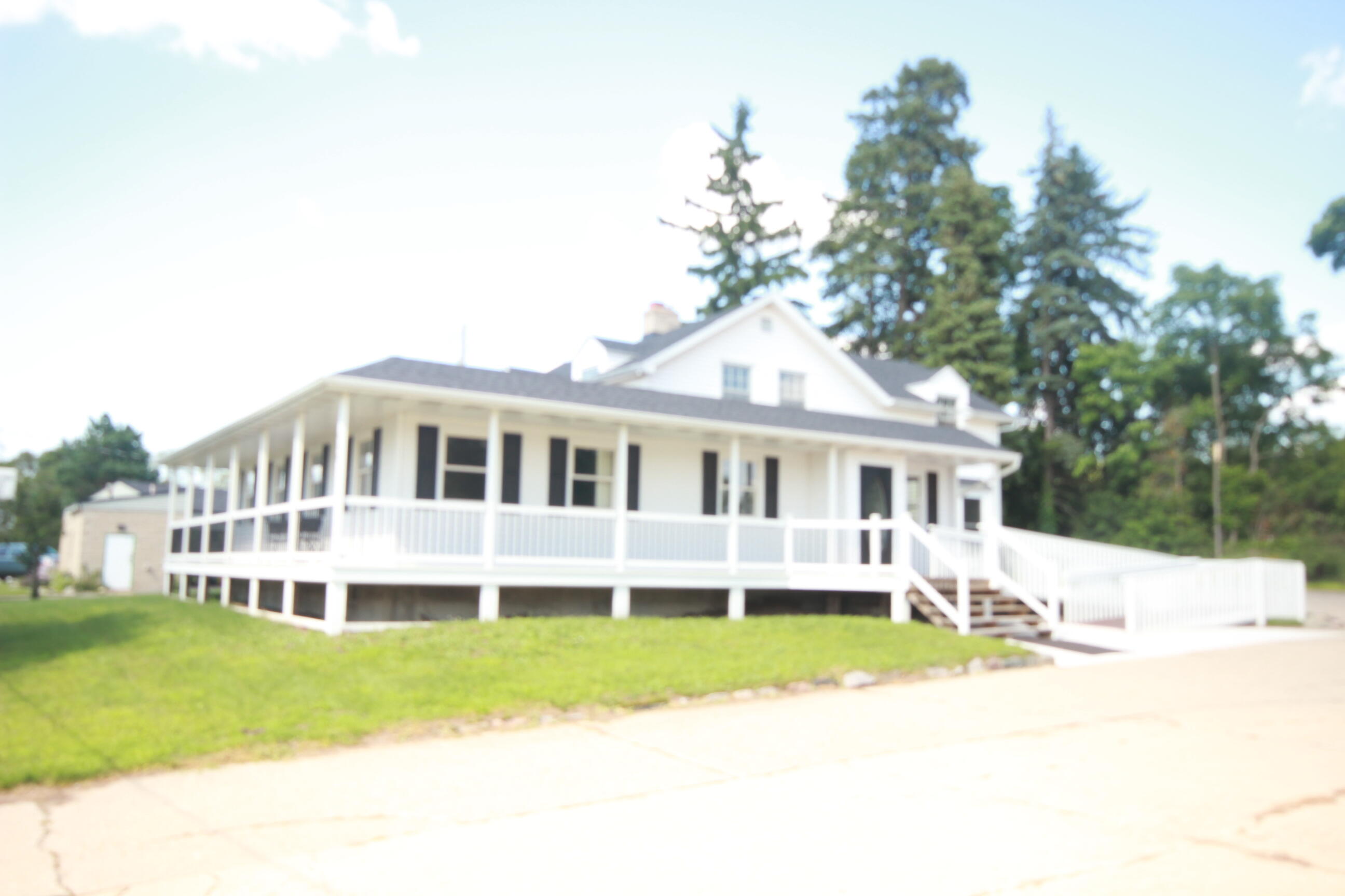 350 Northland Drive NE Rockford MI 49341