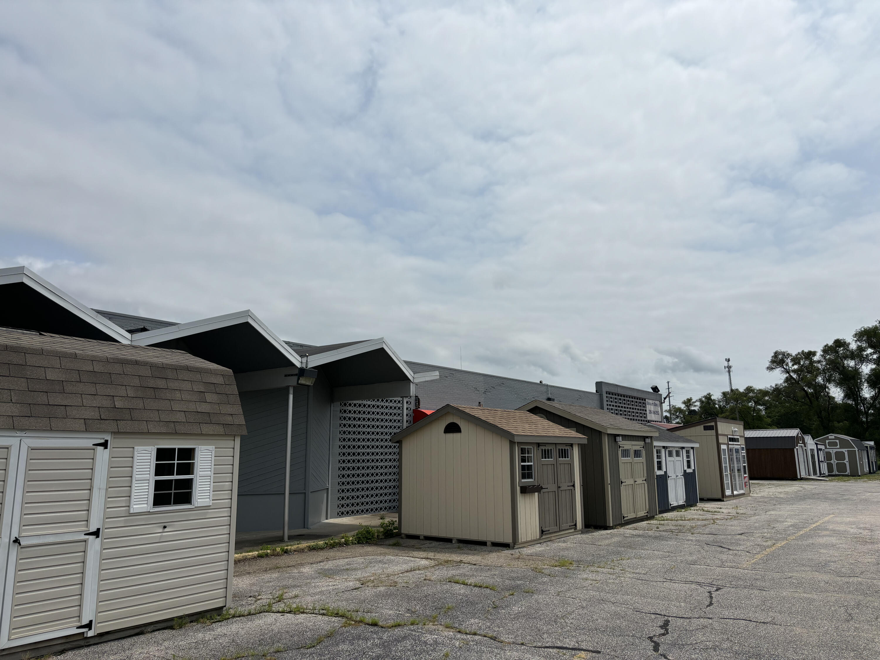 2305 M 139 Benton Harbor MI 49022