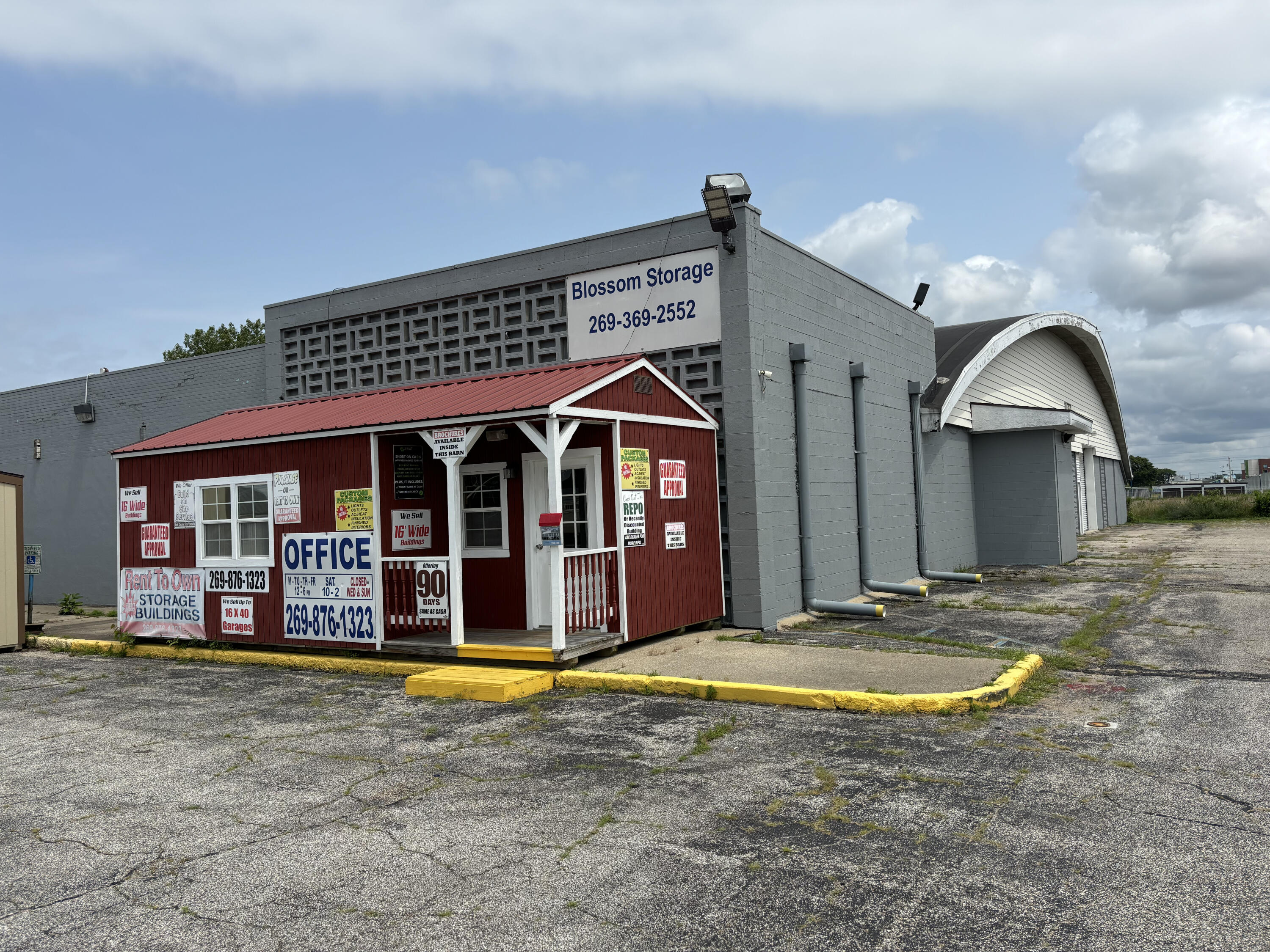 2305 M 139 Benton Harbor MI 49022