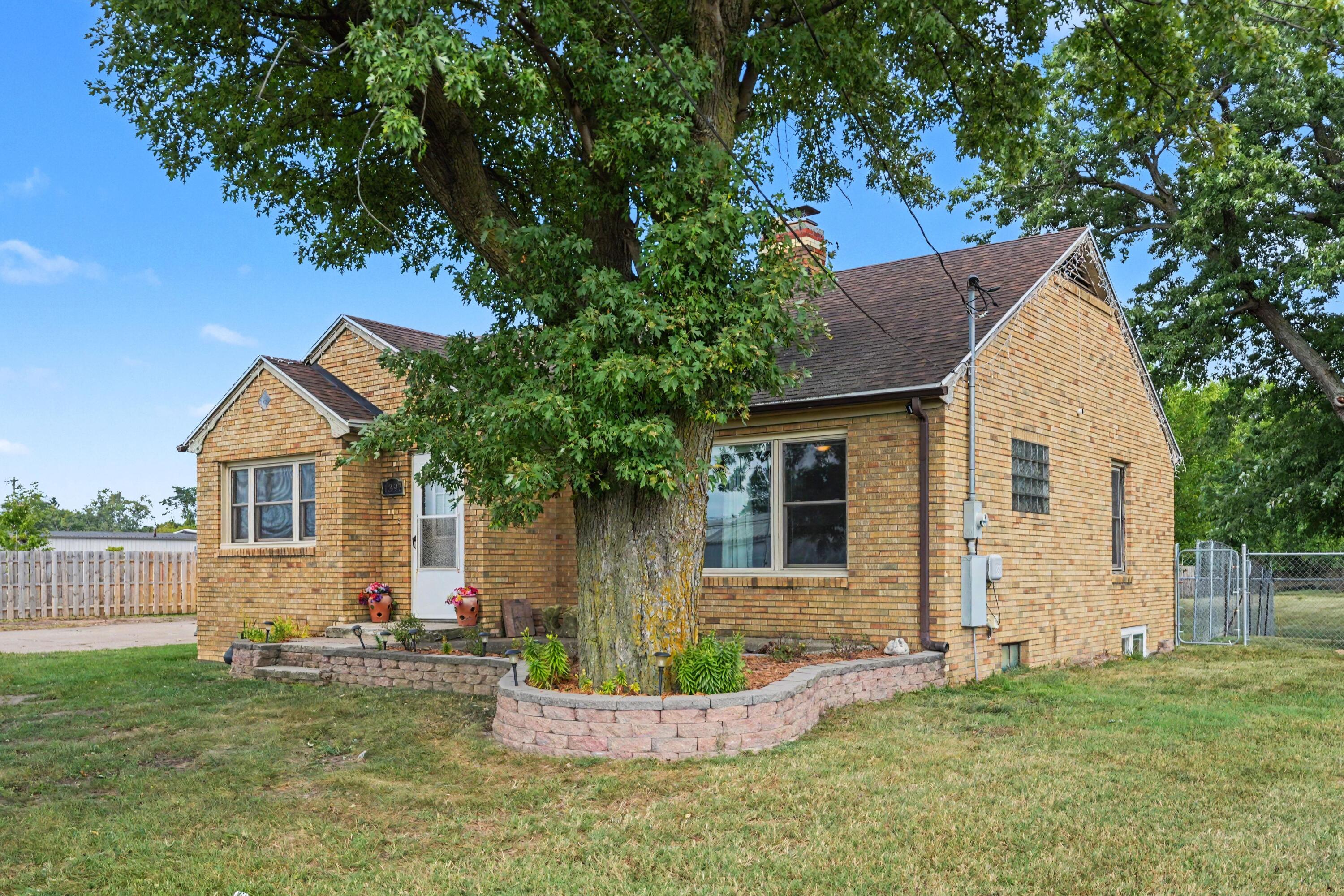 1397 M 139 Benton Harbor MI 49022