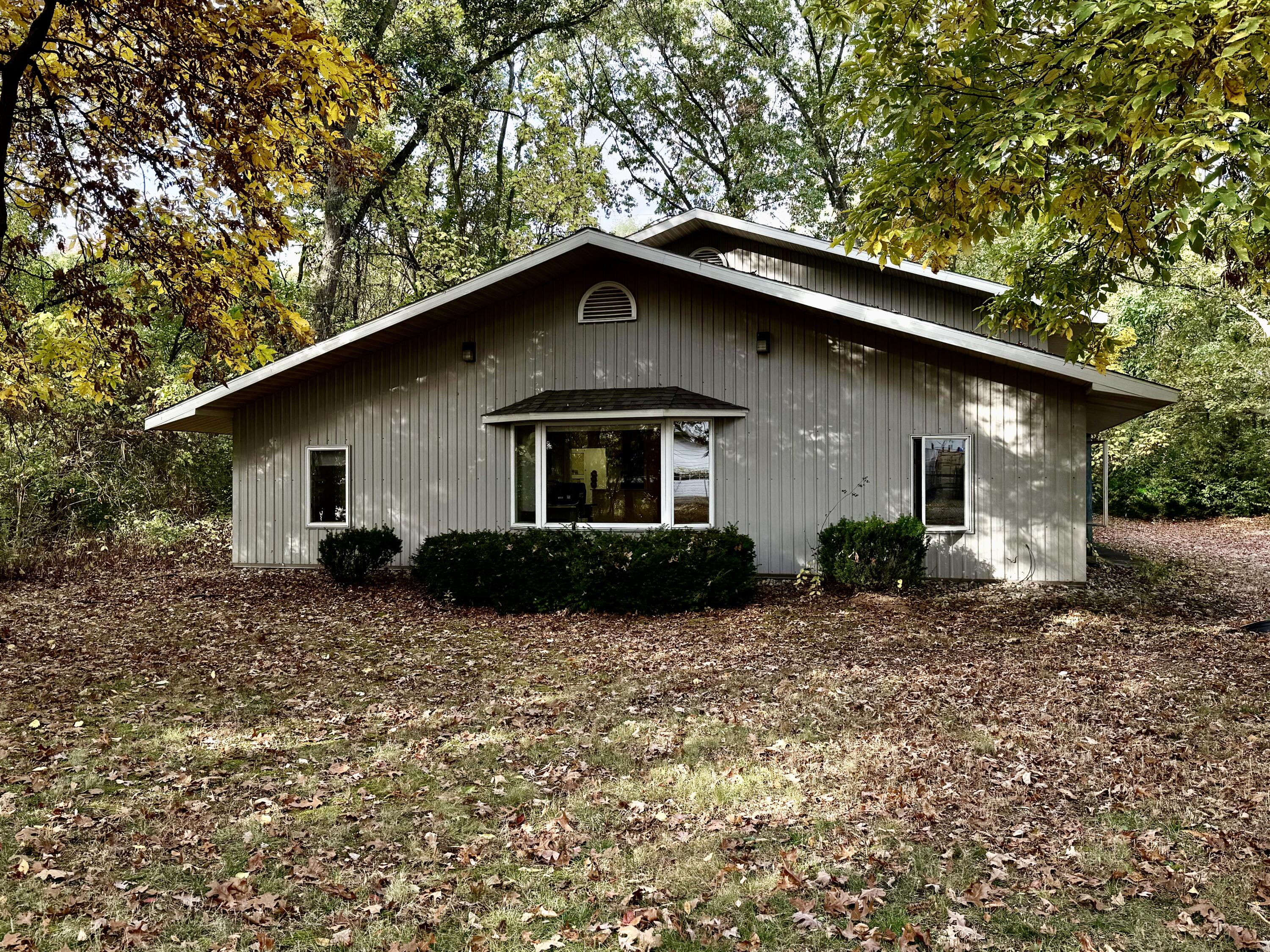 2604 S 11th Street Niles MI 49120