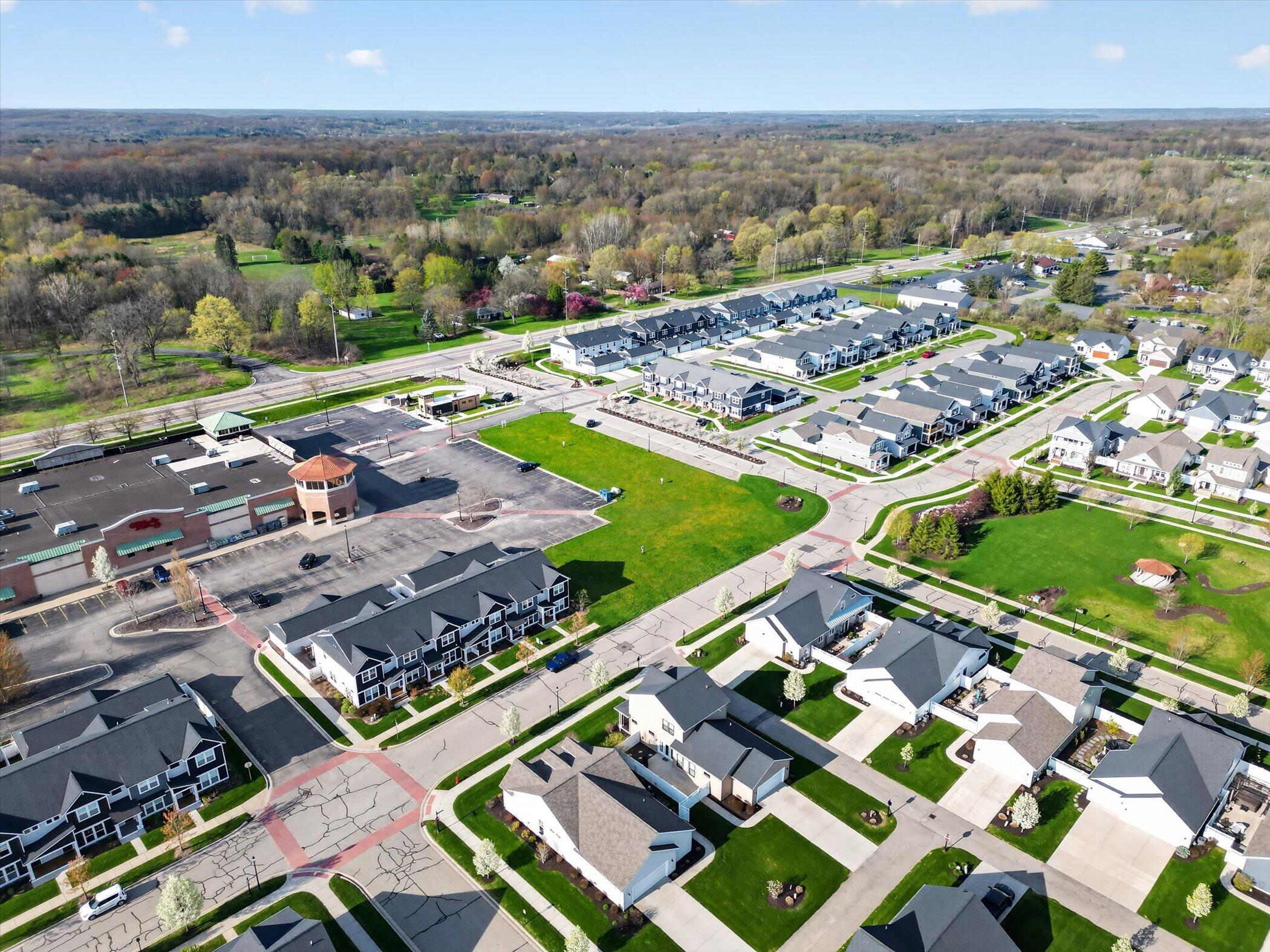 6870 Old Town Square NE Rockford MI 49341