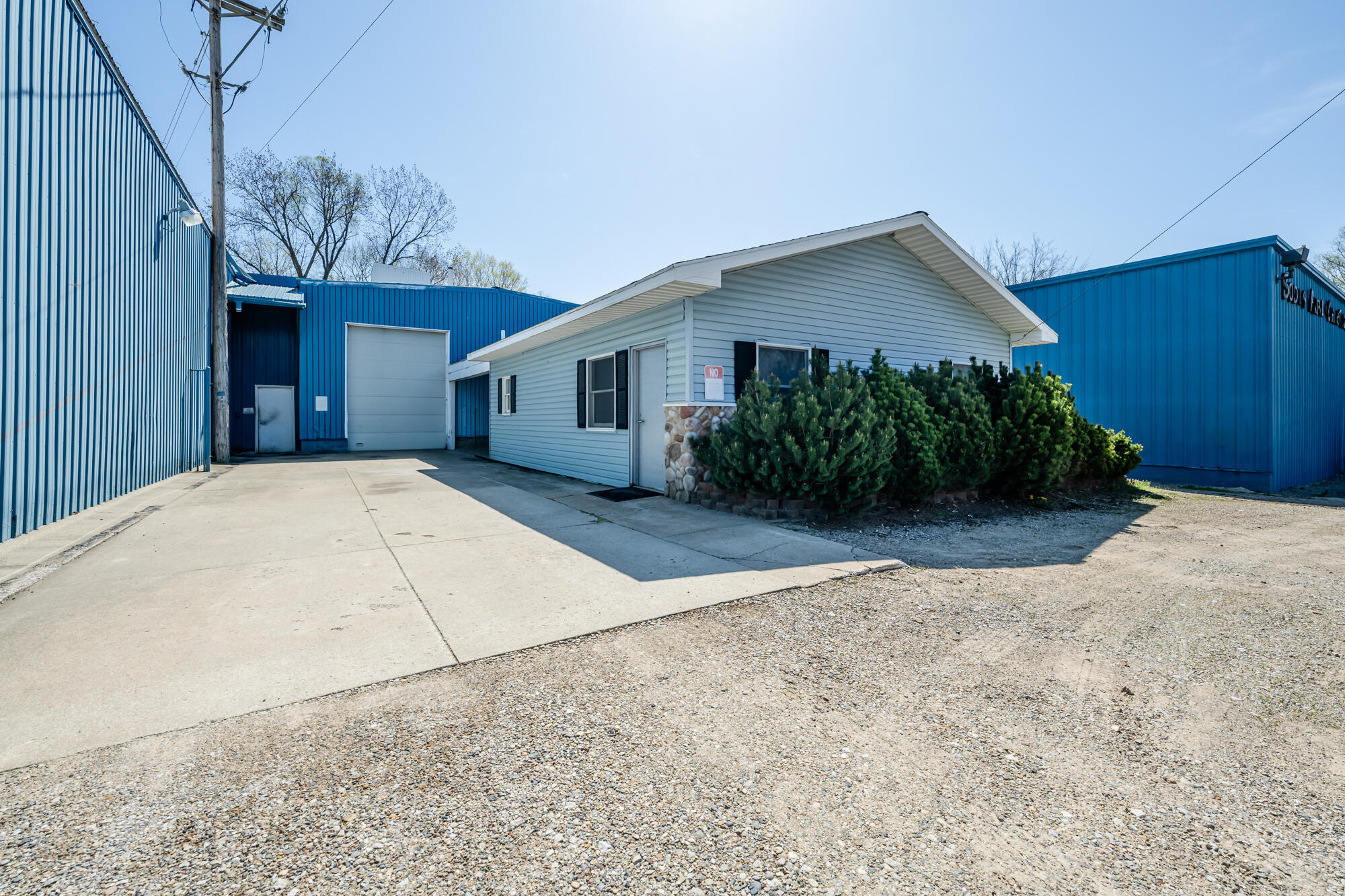 3085 Yore Avenue Sodus MI 49126