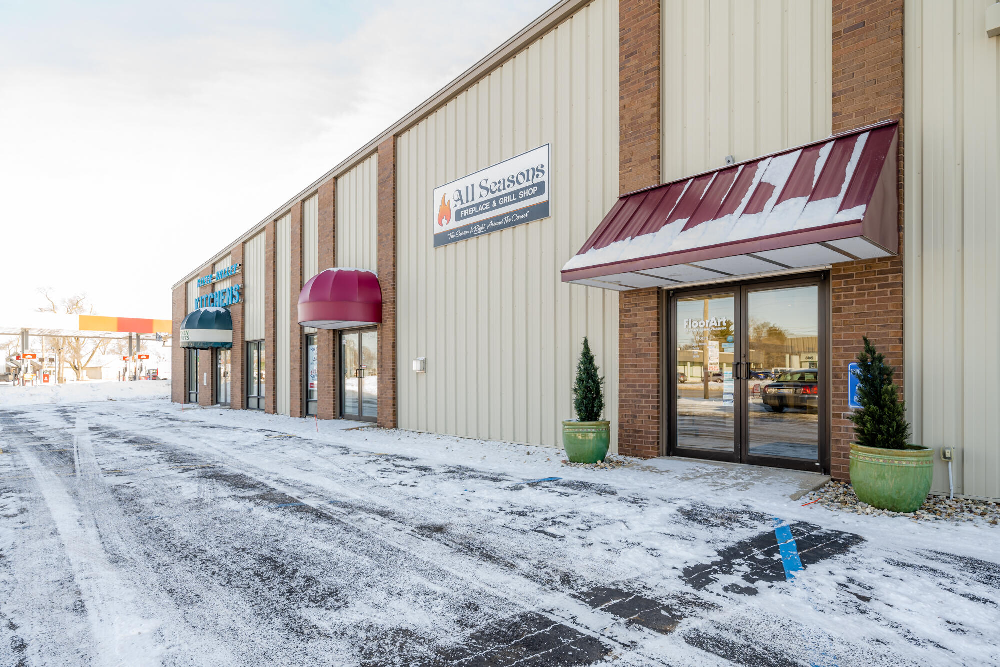 2467 M-139 Benton Harbor MI 49022