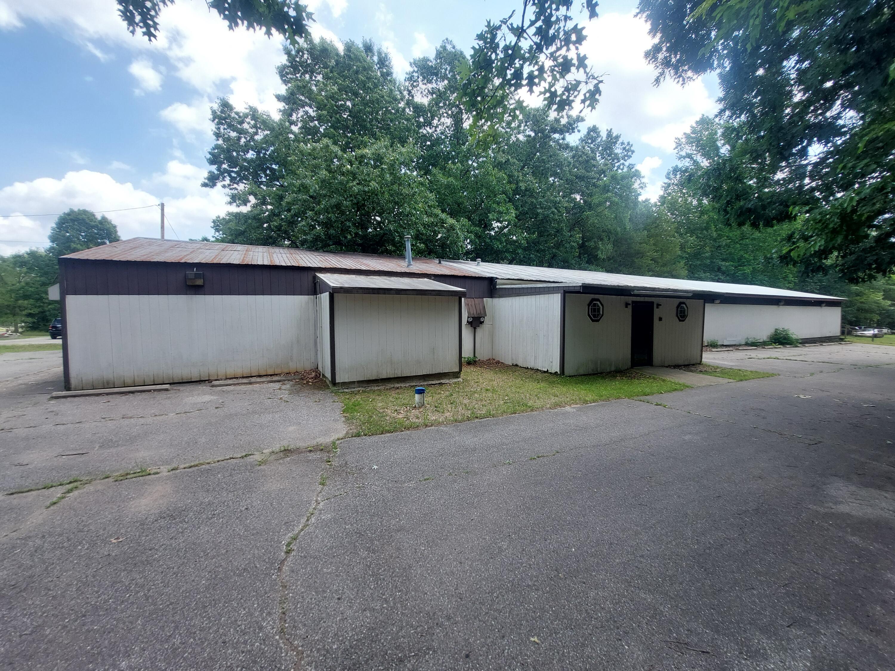 1724 E Bertrand Road Niles MI 49120