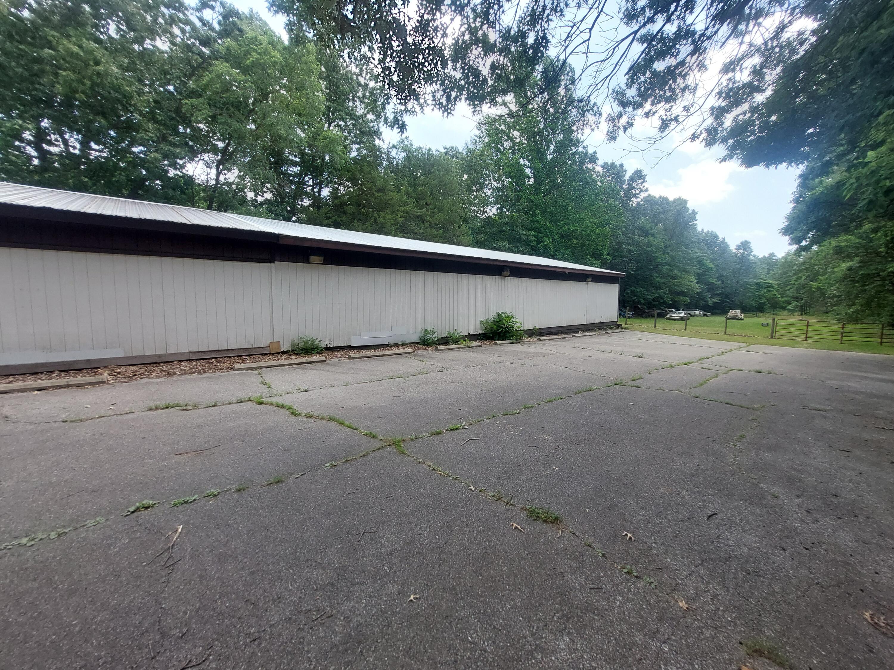 1724 E Bertrand Road Niles MI 49120