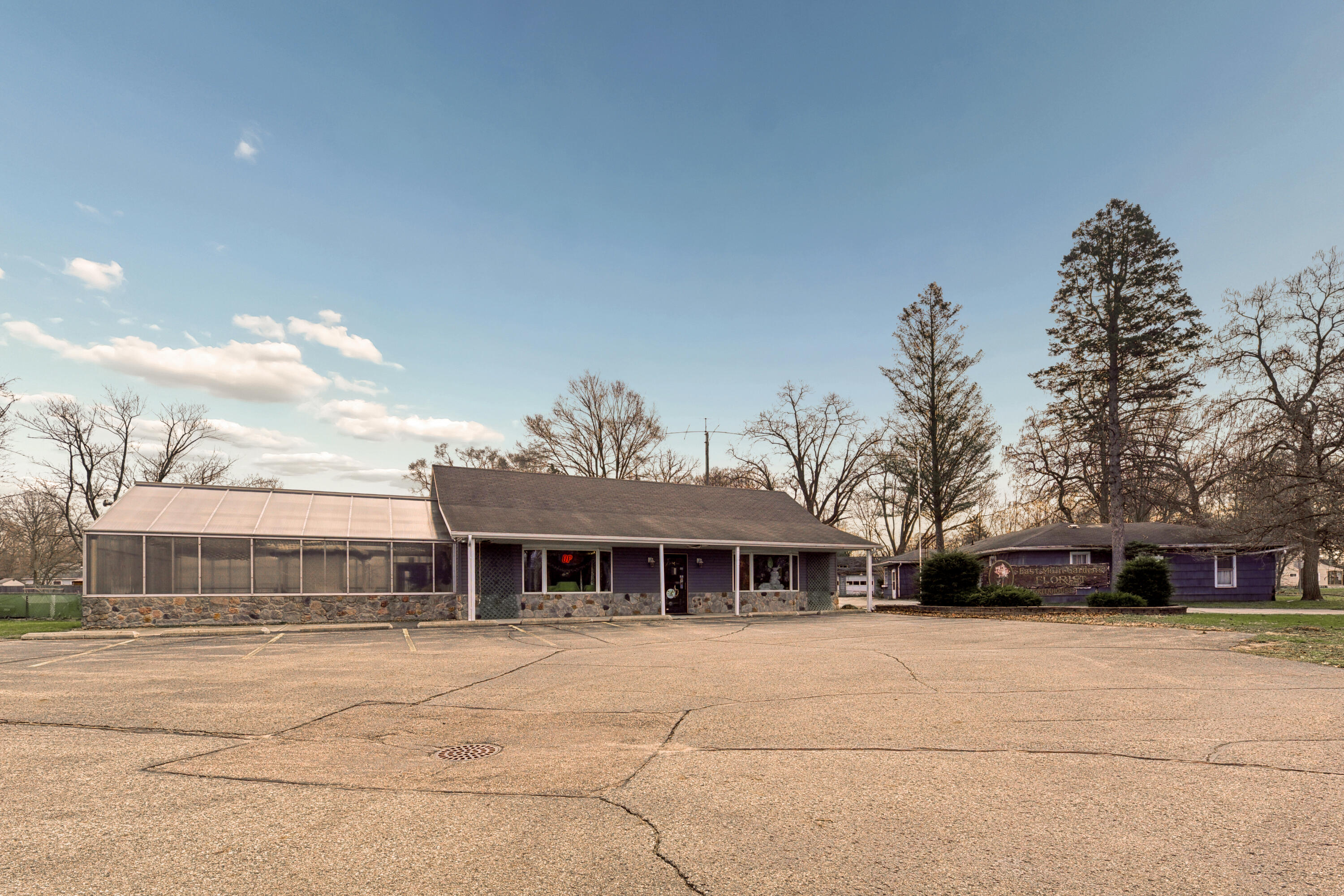 1521 E Main Street Niles MI 49120