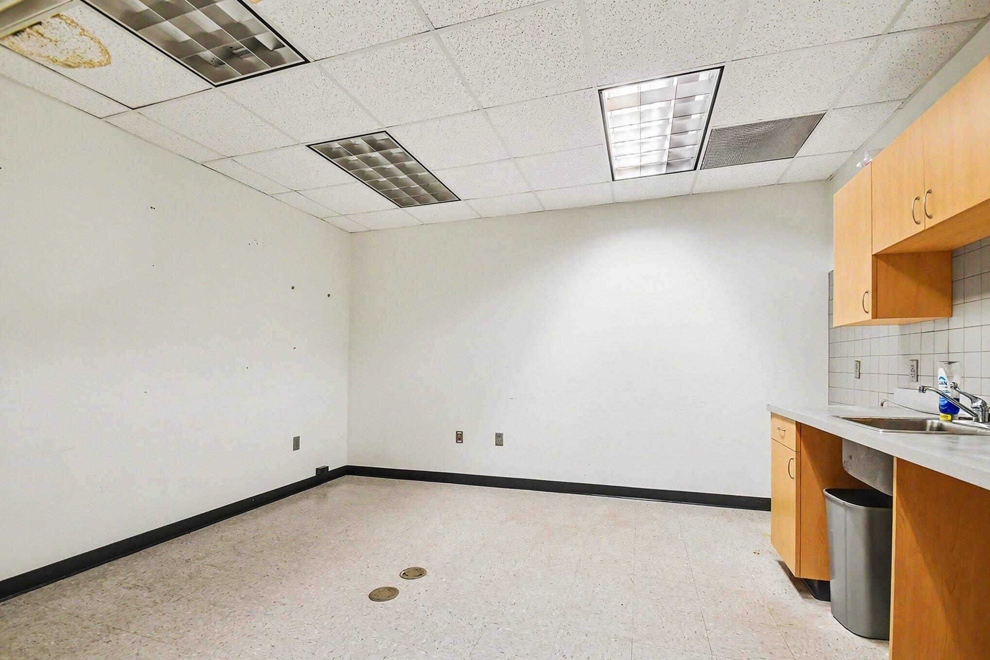 2188 Michigan 139 Benton Harbor MI 49022