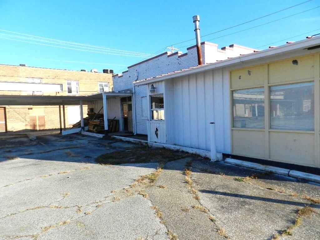 287 E Main Street Benton Harbor MI 49022