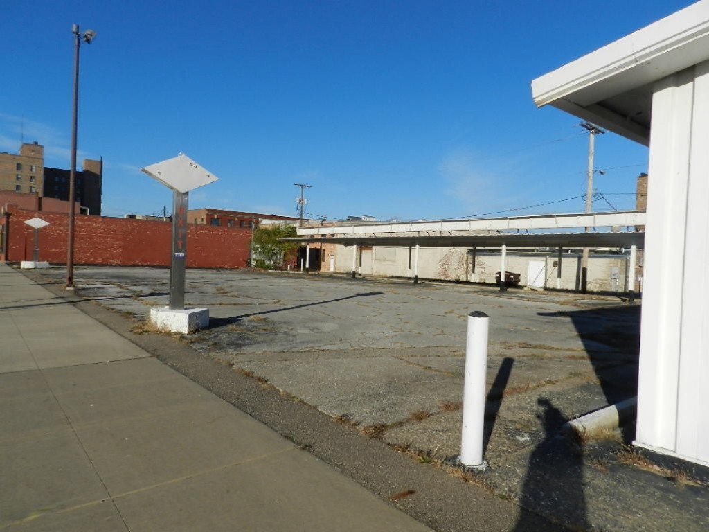 287 E Main Street Benton Harbor MI 49022